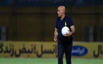 واکنش باشگاه نفت آبادان به شایعه جانشینی مهاجری جای منصوریان