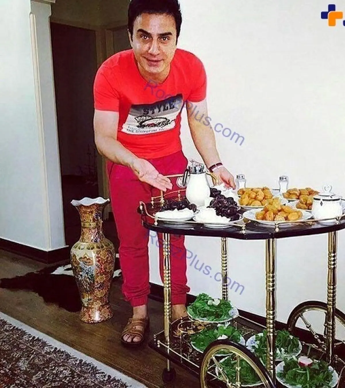 اولین افطار مجری مشهور و پرطرفدار در منزل شخصی اش + عکس