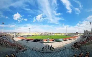 حاشیه دیدار پیکان - پرسپولیس| ناراحتی هواداران از گرانی بلیت و اعتراض شدید پیکانی‌ها به داور!