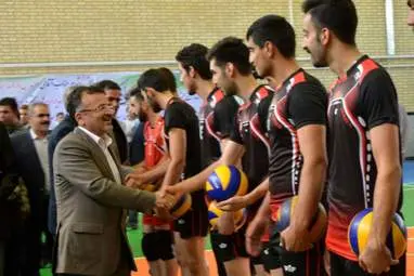 گزارش تصویری افتتاح سالن ورزشی سقف بلند و چند منظوره ده‌پهن کرمانشاه