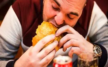 اعتیاد به خوردن + ۵ راه درمان آن