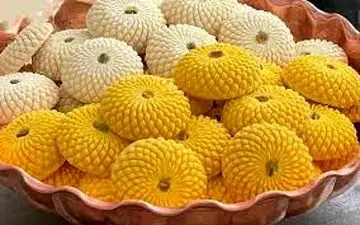 بیا اینجا تا طرز تهیه شیرینی برنجی رو بهت یاد بدم | عالیه!