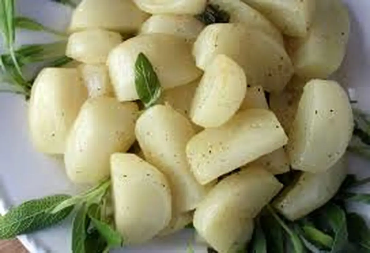 این مدلی شلغم بخارپز خوشمزه و سفید درست کن!