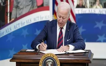 چند طرح ضد ایرانی با امضای بایدن به قانون تبدیل شد