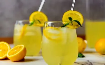 نوشیدنی شیک و مقوی|  لیموناد عسل و رزماری 