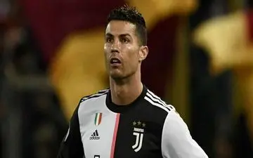 تماس تلفنی رونالدو با خامس؛ به یوونتوس بیا!