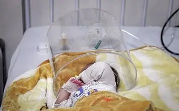 "تشنج نوزاد ۳ روزه" در بیمارستان دولتی جنوب تهران به دلیل خرابی دستگاه مخصوص زردی نوزادان 