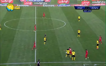 خطای خشن کیانی روی ترابی و اعتراض پرسپولیسی ها + فیلم