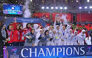 شوخی با نظرات کاربران درباره قهرمانی بانوان فوتسالیست کشورمان + فیلم