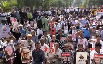 تظاهرات ضدآمریکایی مردم در بمبئی هند + فیلم