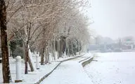 
بارش برف در ۱۴ محورهای مواصلاتی استان اصفهان
