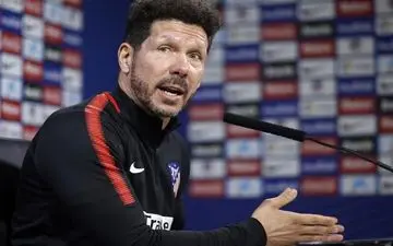  سیمئونه: موضوع «شانس نخست قهرمانی» فقط به درد خبرنگاران می‌خورد!/ درباره ونگر فقط با احترام حرف می‌زنم 