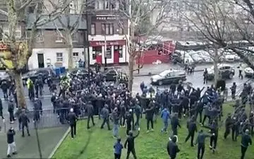 درگیری خونین هوادران دو تیم فوتبال انگلیسی +فیلم 