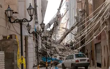 تماس دختر 24 ساله از زیر آوار متروپل/نجاتم دهید!