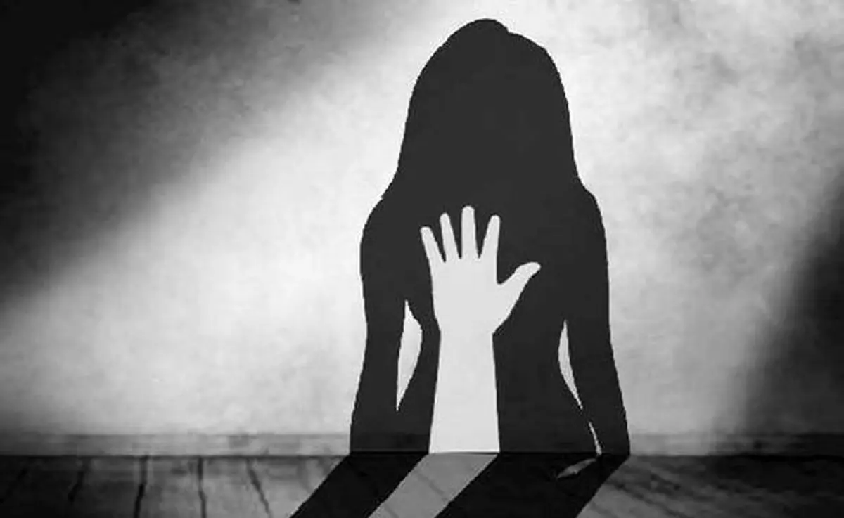 نشانه‌های تجاوز جنسی به زن‌ها| آقایان جدی بگیرند!