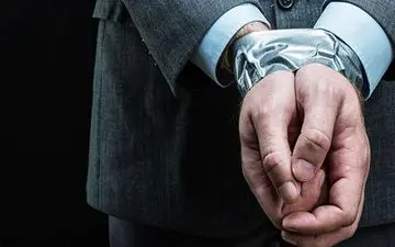 مردان بی غیرت زن 23 ساله را به گروگان گرفتند!