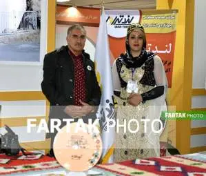 یگانه توللی دختر کرمانشاهی سفیر صلح  جهانی 