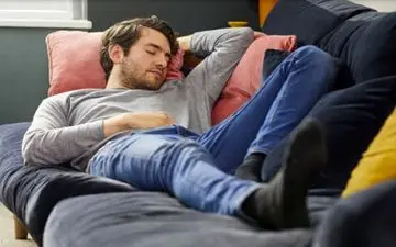 حتما 30 دقیقه چرت روزانه داشته باشید!