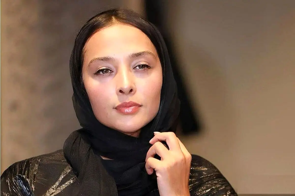   تصاویر خاص از خوشگذرانی آناهیتا درگاهی در یزد؛ سفر هنری به شهر بادگیرها 