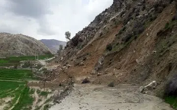 راه ارتباطی 31 روستا به کوهنانی قطع شد
