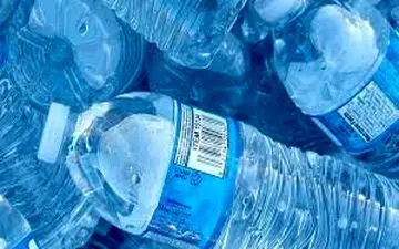 خطرات وحشتناک استفاده از بطری‌های آب چندبار مصرف!