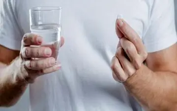 خوردن قرص بدون آب چه خطراتی دارد؟