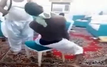 شکنجه وحشتناک کارگر آفریقایی توسط ارباب سعودی