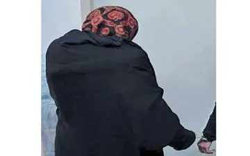 زنم در فیلم دوربین مخفی خیلی بی شرمانه با یک مرد ارتباط داشت 