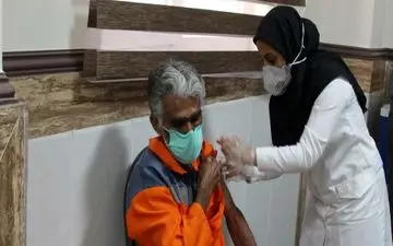 آغاز واکسیناسیون کرونایی بیش از ۳ هزار پاکبان اصفهانی