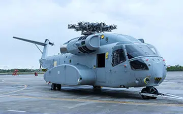 باز نشدن چرخ بالگرد در حین فرود بر روی ناو + فیلم 