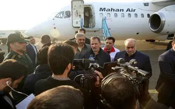 دولت تا بازسازی کامل مناطق زلزله زده در کنار مردم خواهد بود