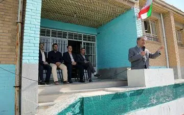 
حضور کارشناسان دامپزشکی در جمع دانش آموزان کرمانشاهی