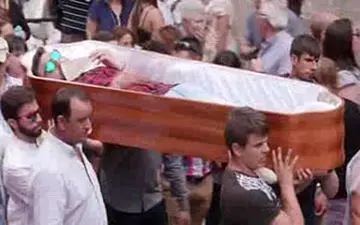 برگزاری جشنواره تابوت‌ها در اسپانیا + فیلم 