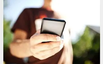 نصب بنر مجازات مزاحم تلفنی