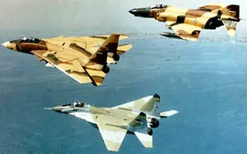 
غرش جنگنده‌ها و بالگردهای رزمی در آسمان ایران + فیلم