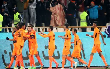 استفاده از گاز اشک آور توسط نیروی انتظامی در دیدار حساس تیم تهرانی!