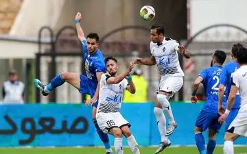 اشتباه محرز داور در بازی پیکان و استقلال