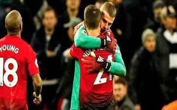 منچستر یونایتد دخه آ را می فروشد