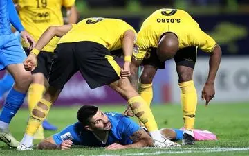  مظفری‌: داور دیدار سپاهان و پیکان نمره قبولی نگرفت/ بازی امروز نقطه اوج اشتباهات داروی بود 