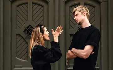 نقاط ضعفی که شما را جذاب‌تر می‌کنند!