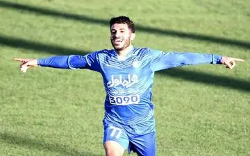 رفتار غیر حرفه ای مدیران استقلال؛ بازیکن را نمی خواهید آزاد اعلامش کنید