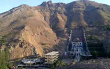  بحران کوه‌خواری و ساخت برج ۱۲ طبقه در رودخانه در شمیرانات!