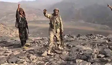 نبرد شجاعانه دو رزمنده یمنی با بیش از ده فرد مسلح + فیلم 