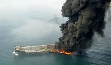 لحظه آتش گرفتن یک نفتکش در نزدیکی سواحل شارجه + فیلم
