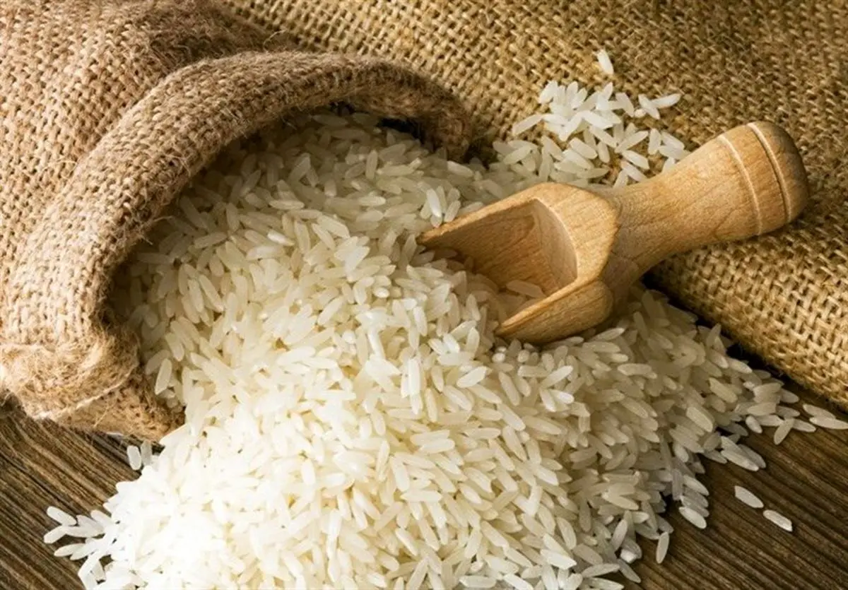 عرضه برنج هندی ۳۸۰۰ تومانی در فروشگاه های زنجیره‌ای