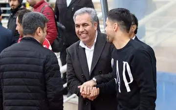 عرب نمی‌خواهد مدیری باشد که به خاطر فشار بیرونی از پرسپولیس می‌رود!