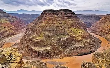 دره "خزینه"، شگفتی‌ طبیعت ایران + فیلم 