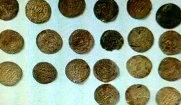فرمانده انتظامی مهران: کشف سکه های عتیقه در مهران