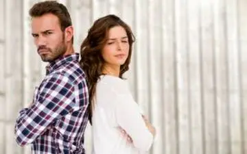 5 اشتباه رایج زنان مطلقه| این اشتباهات زندگی‌شان را نابود می‌کند!