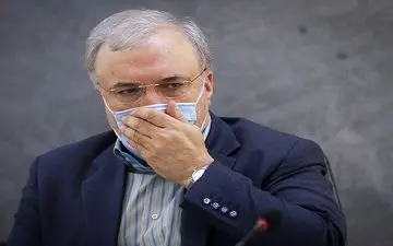 نمکی دستور واکسیناسیون خانواده‌های مدافعان سلامت را صادر کرد